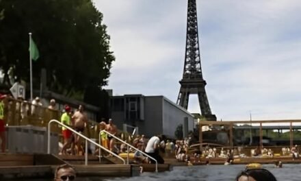 LAS AGUAS DEL RÍO SENA EN PARÍS SE ABRIERON AL PÚBLICO