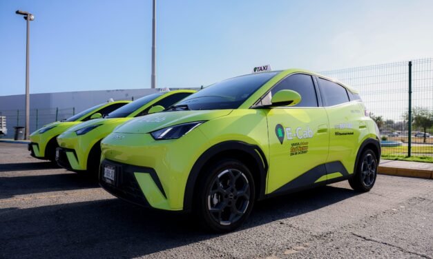 EN MEXICALI YA SE PUEDEN VER TAXIS ELÉCTRICOS EN LAS CALLES