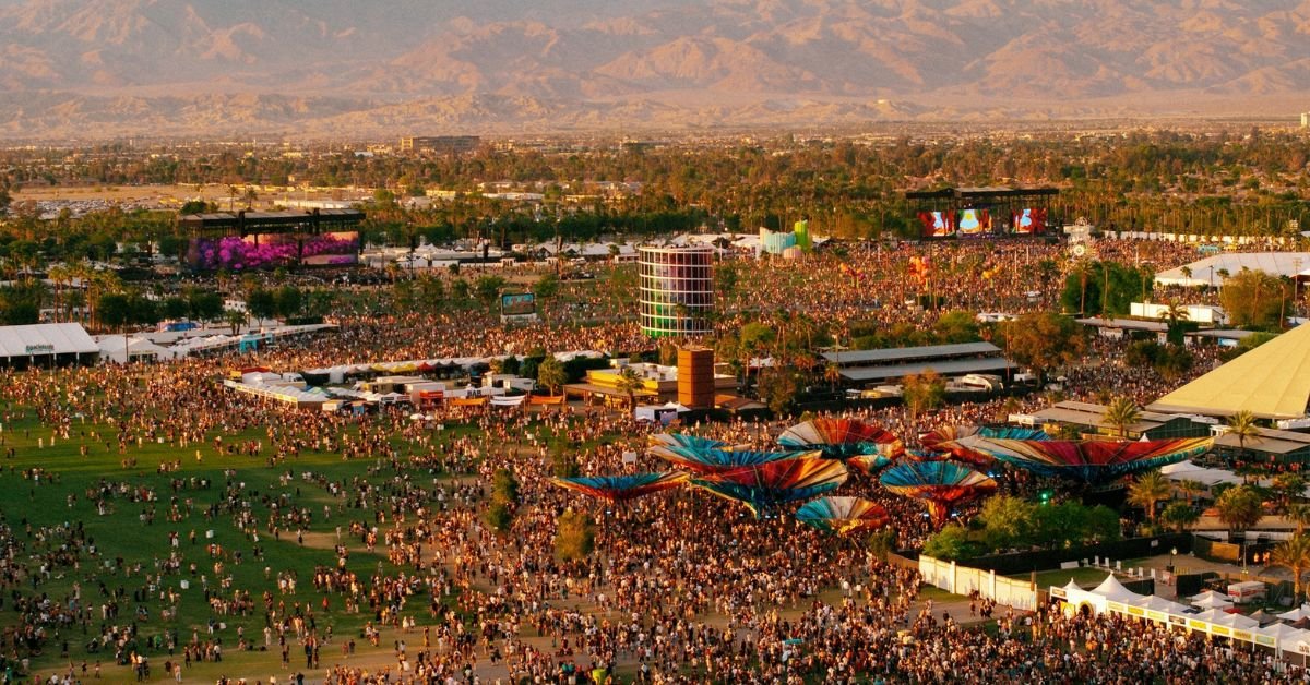 COACHELLA 2026: GUÍA PARA DOMINAR EL DESIERTO DE CALIFORNIA